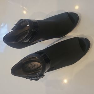 Life Stride High Heel Shoes
